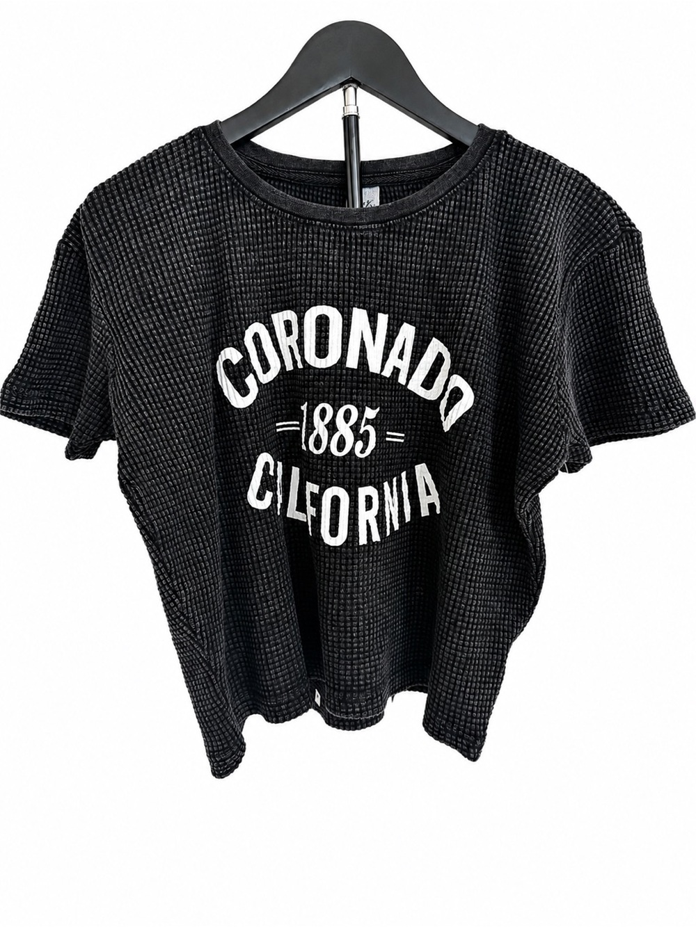 Daybreak Coronado California Waffle Knit Tee – Size M